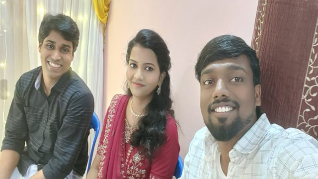 Couple Leaked Real Life Threesome Fucking MMS Viral